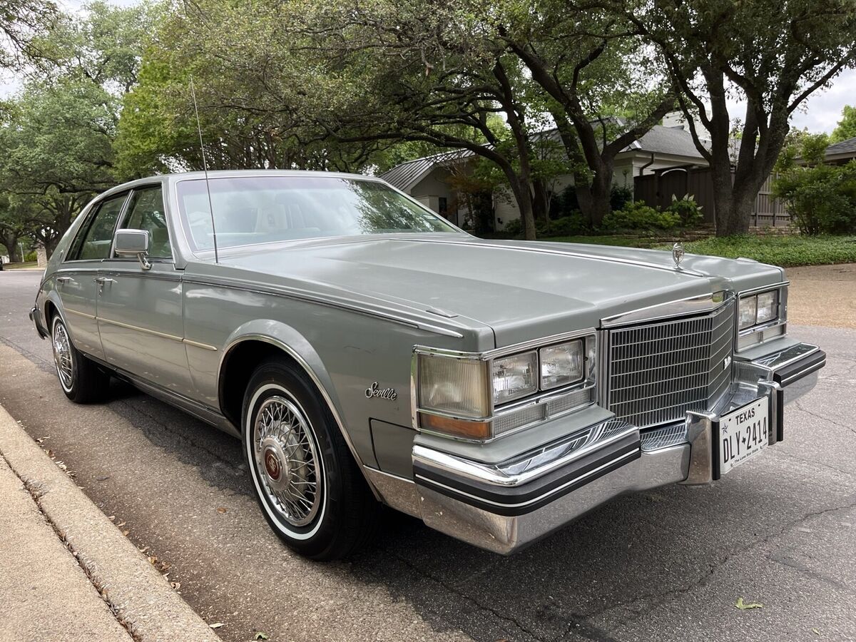 1984 Cadillac Seville - photo 8