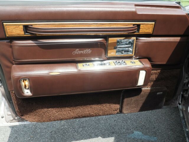 1984 Cadillac Seville Roadster Leather Clean Car - photo 11