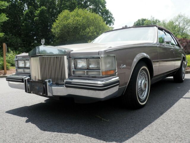 1984 Cadillac Seville Roadster Leather Clean Car - photo 2