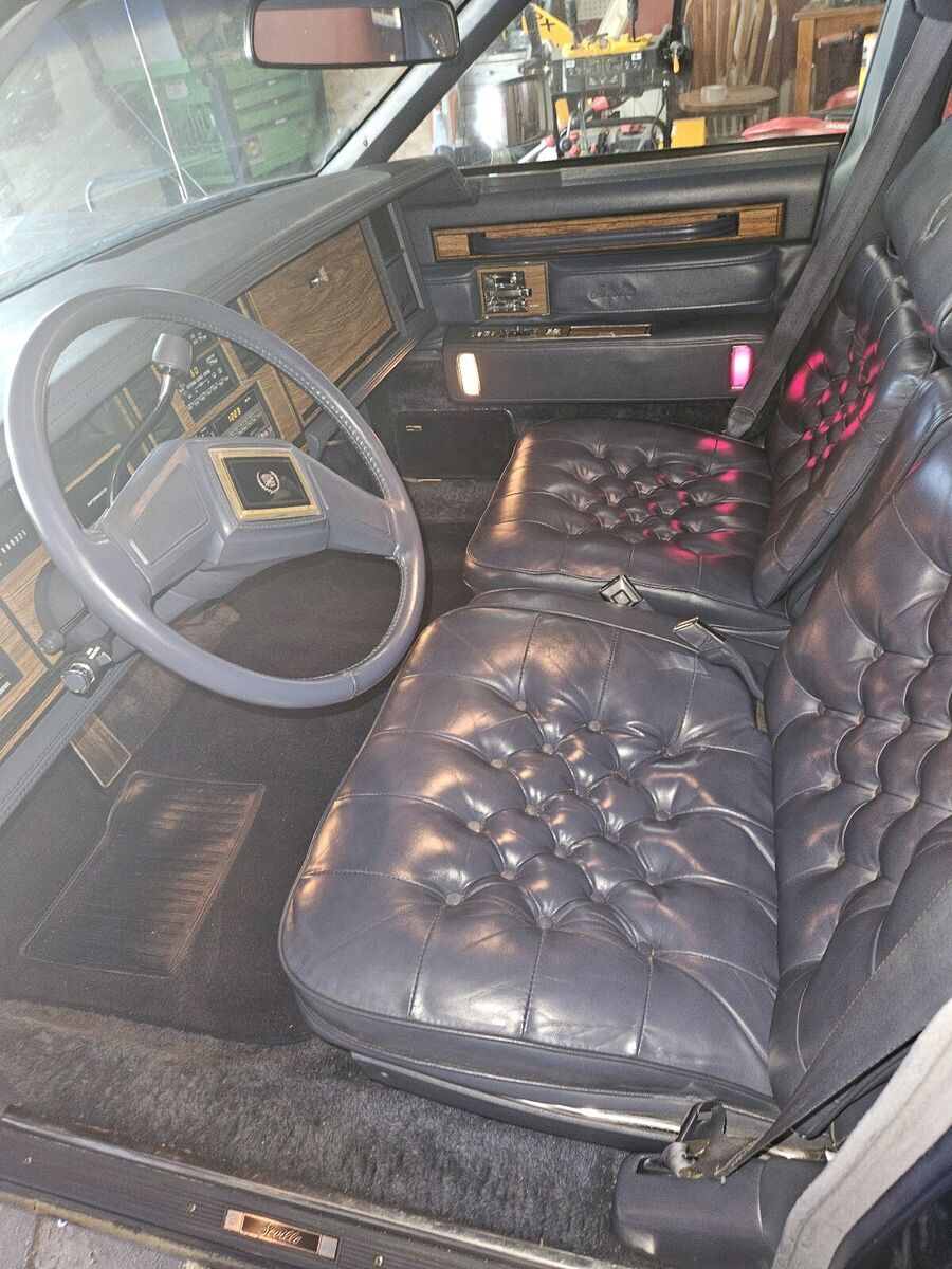 1984 Cadillac Seville - photo 3