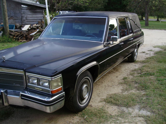 1984 Cadillac Hearse - photo 3
