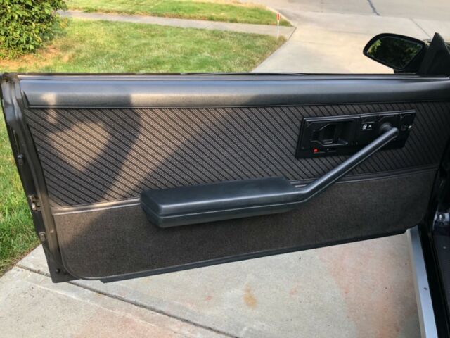 1984 Chevrolet Camaro Z-28 - photo 11