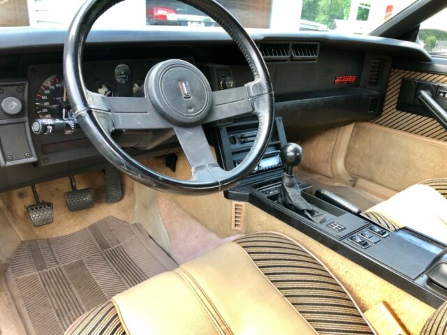 1984 Chevrolet Camaro Z-28 - photo 12