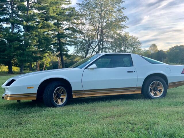 1984 Chevrolet Camaro Z-28 - photo 9