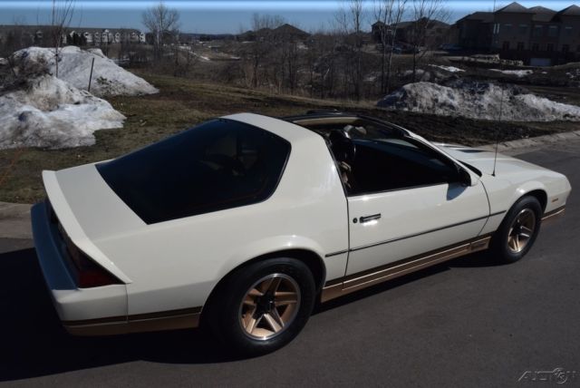 1984 Chevrolet Camaro 1984 Chevrolet Camaro Z/28 V8 One Owner, 48K MILES - photo 11