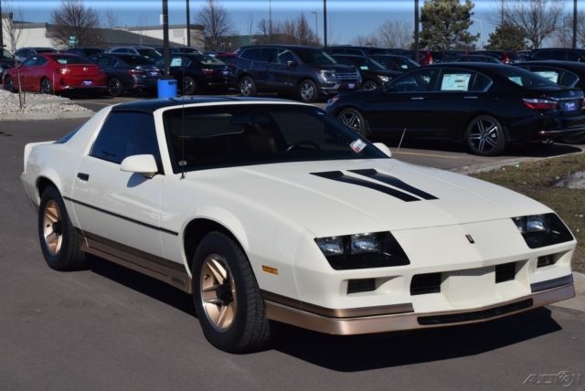 1984 Chevrolet Camaro 1984 Chevrolet Camaro Z/28 V8 One Owner, 48K MILES - photo 7