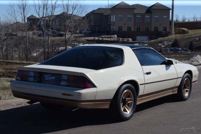 1984 Chevrolet Camaro 1984 Chevrolet Camaro Z/28 V8 One Owner, 48K MILES - photo 9