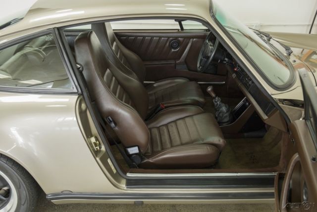 1984 Porsche 911 Carrera Coupe - photo 11