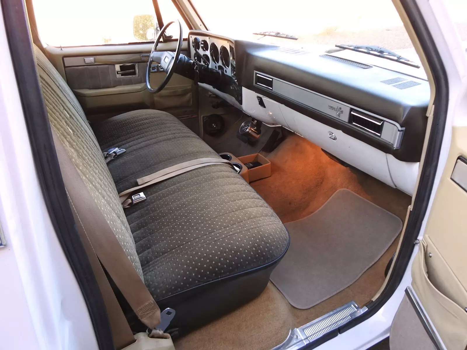 1984 Chevrolet C-10 - photo 13