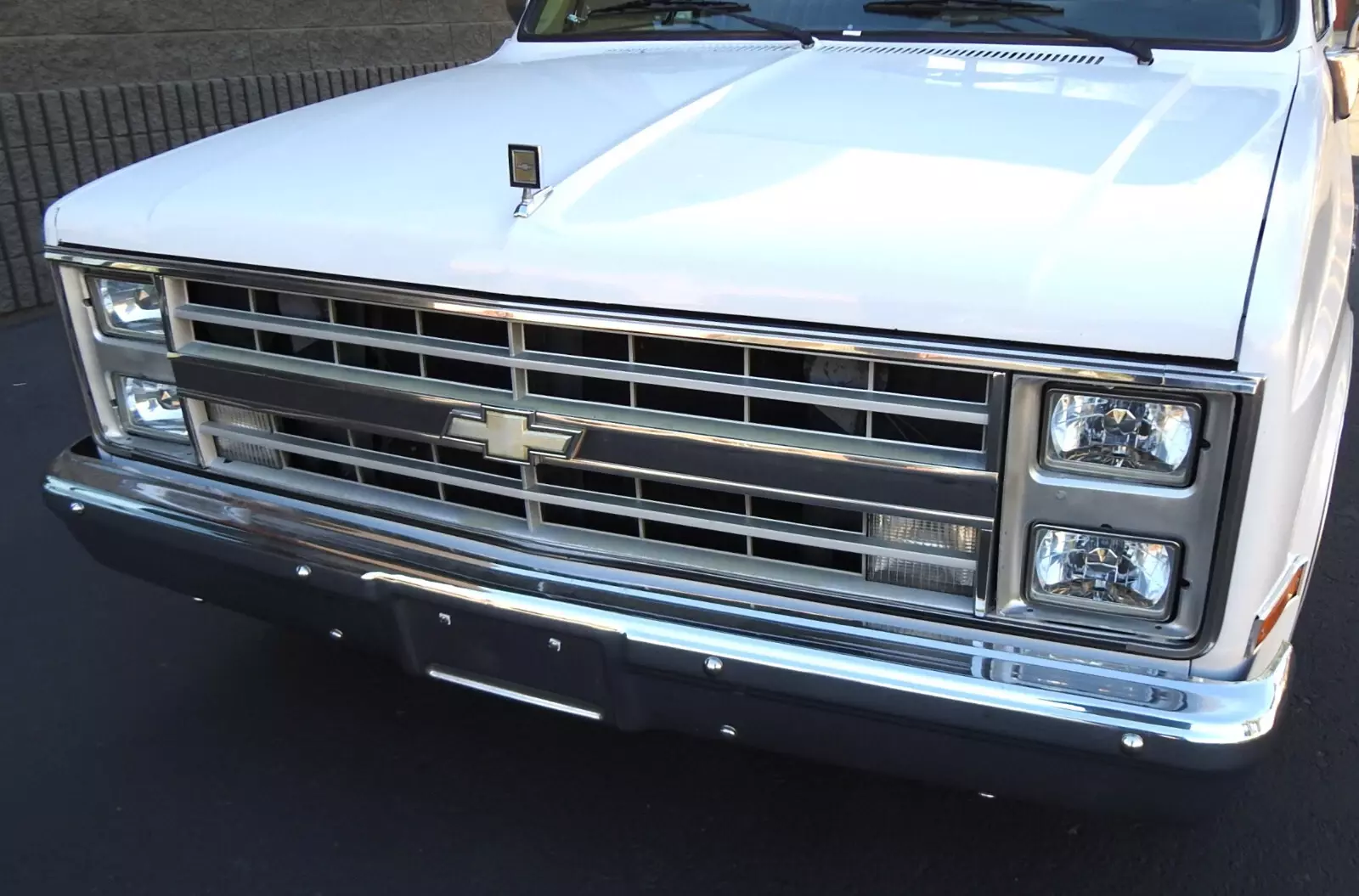 1984 Chevrolet C-10 - photo 2