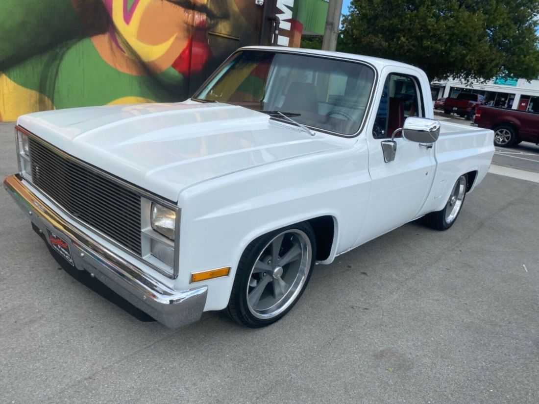 1984 Chevrolet C-10 - photo 2