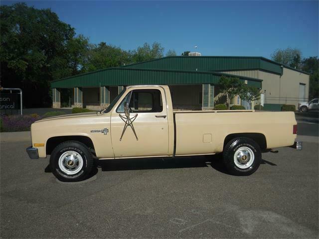 1984 Chevrolet C-10 Custom Deluxe - photo 2