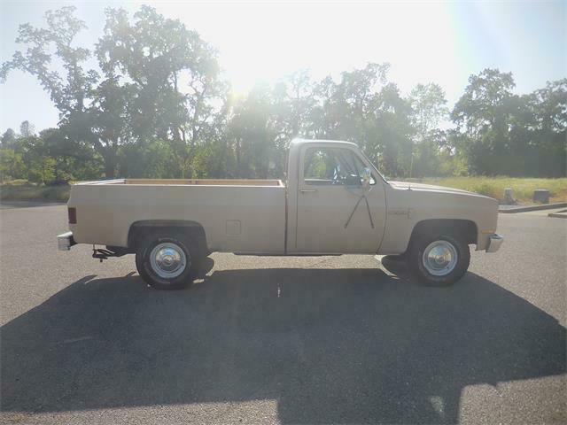 1984 Chevrolet C-10 Custom Deluxe - photo 4