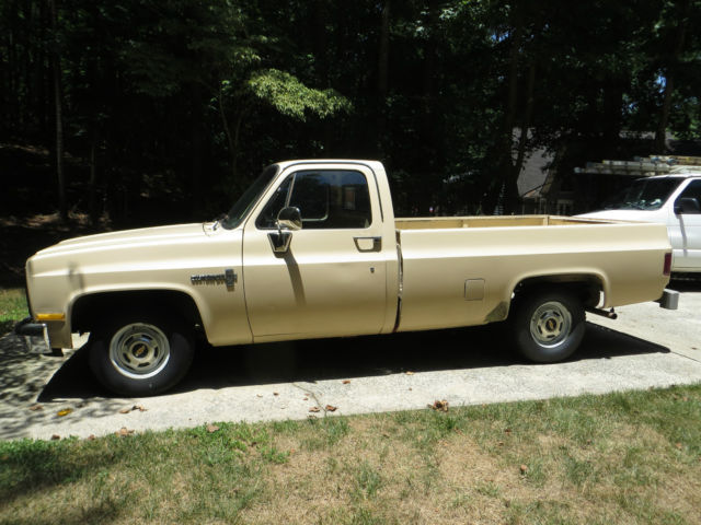 1984 CHEVROLET C10 CUSTOM DELUXE LWB 2WD SOLID BODY COLD A/C MOSTLY ORIGINAL 1984 Chevrolet C-10
