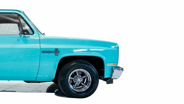 1984 Chevrolet C-10 Custom Deluxe Stepside Pickup - photo 6