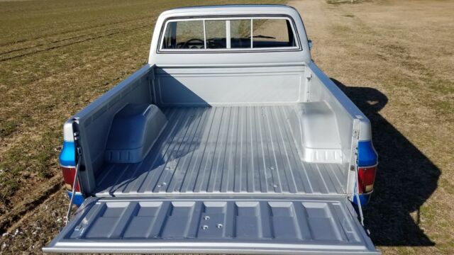 1984 Chevrolet C-10 Scottsdale Short Bed - photo 11