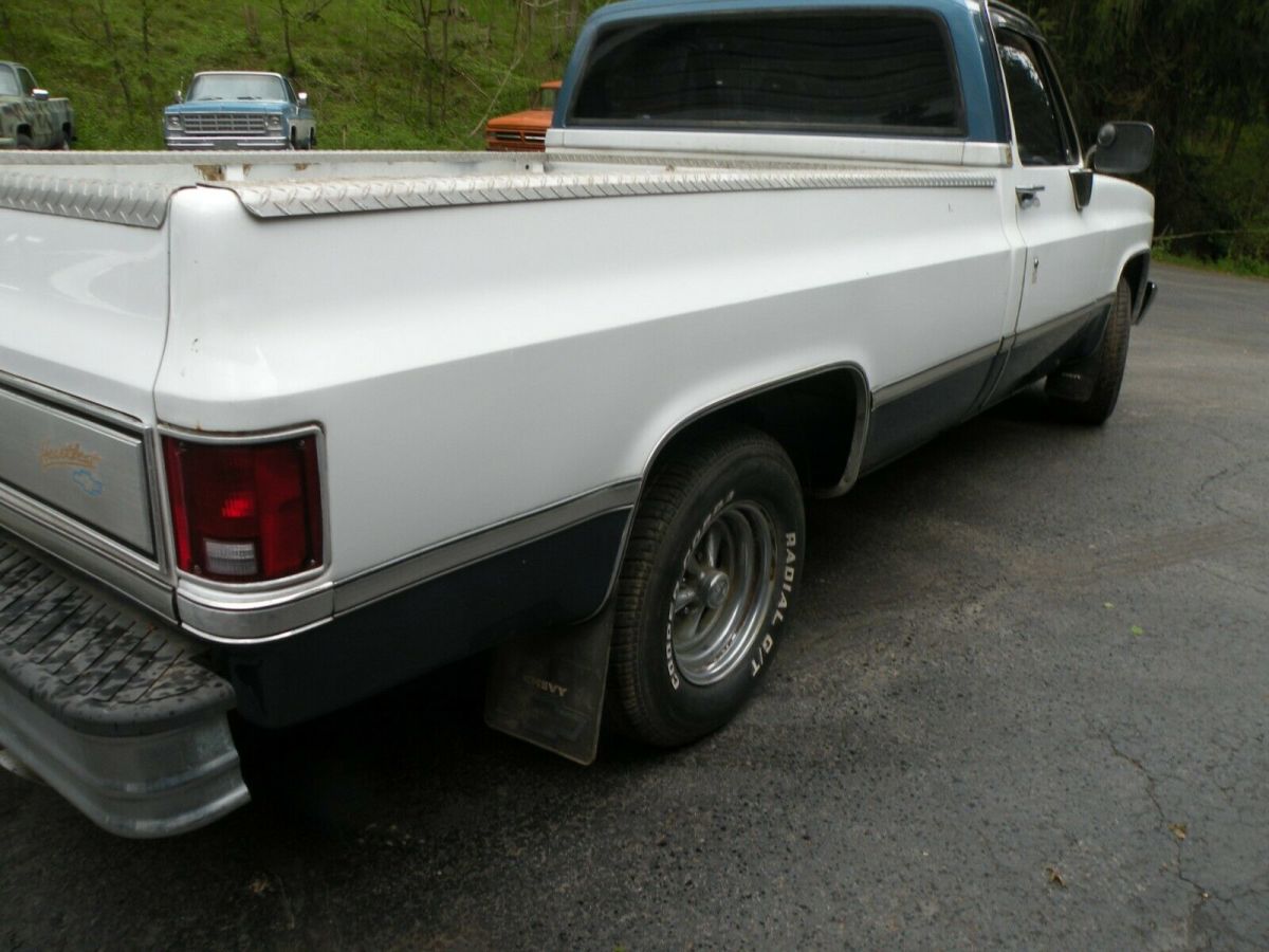 1984 Chevrolet C-10 - photo 4