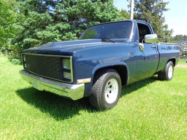 1984 Chevrolet C10 Scottsdale 5.7L 1984 Chevrolet C-10 Scottsdale