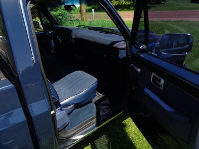1984 Chevrolet C-10 Scottsdale - photo 11