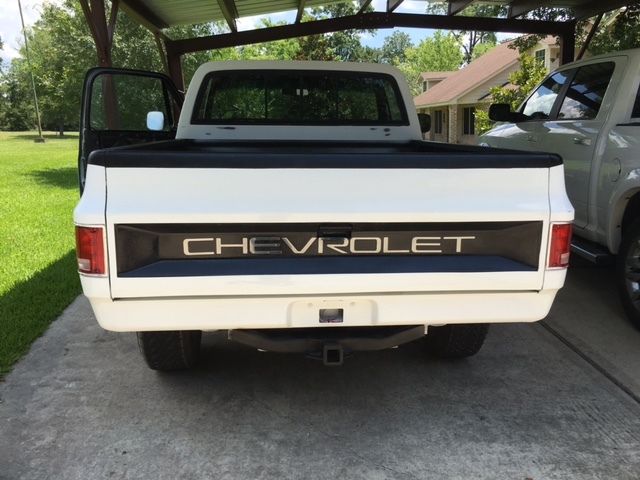 1984 Chevrolet C10 Short Wheel Base Silverado Pickup 2-Door 5.7L 1984 Chevrolet C-10