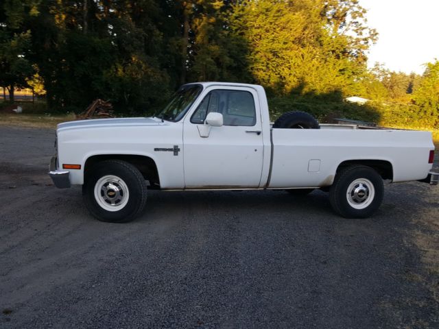 1984 Chevrolet C20 Pickup 1984 Chevrolet Other Pickups Base model