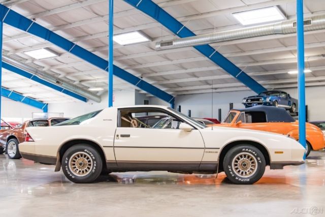 1984 Chevrolet Camaro Berlinetta 5.0L V8 Camaro 1984 84 85 86 - photo 12