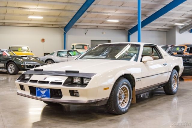 1984 Chevrolet Camaro Berlinetta 5.0L V8 Camaro 1984 84 85 86 - photo 2