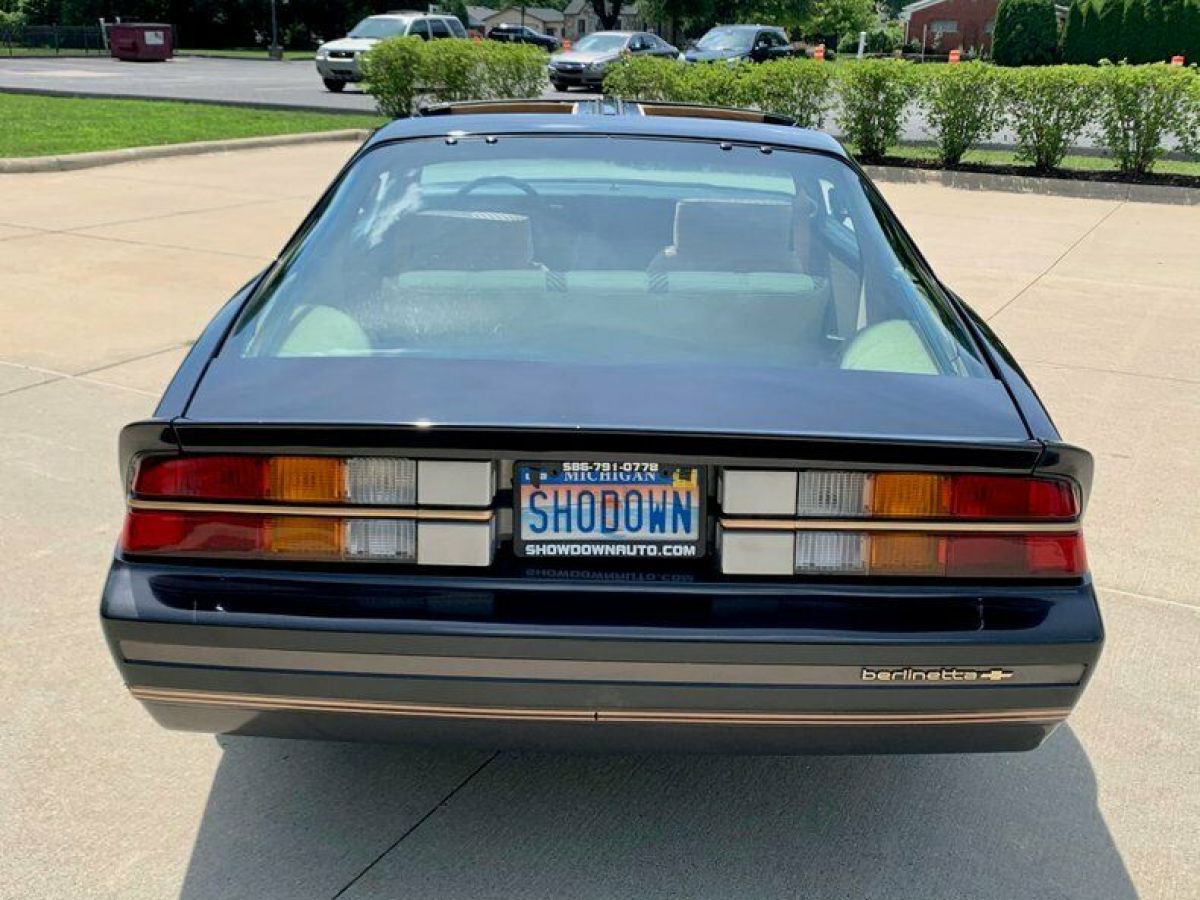 1984 Chevrolet Camaro - photo 8
