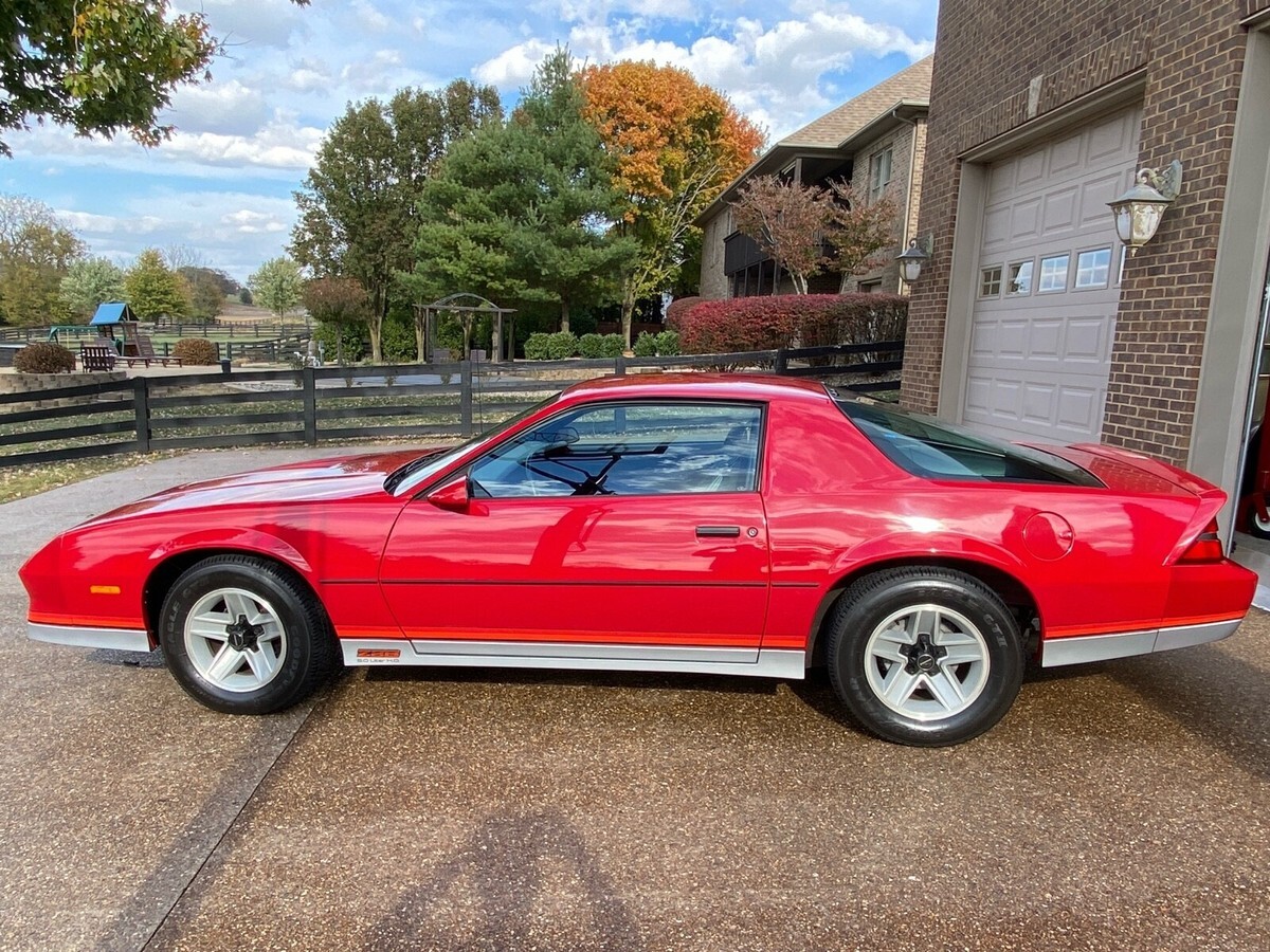 1984 Chevrolet Camaro - photo 2