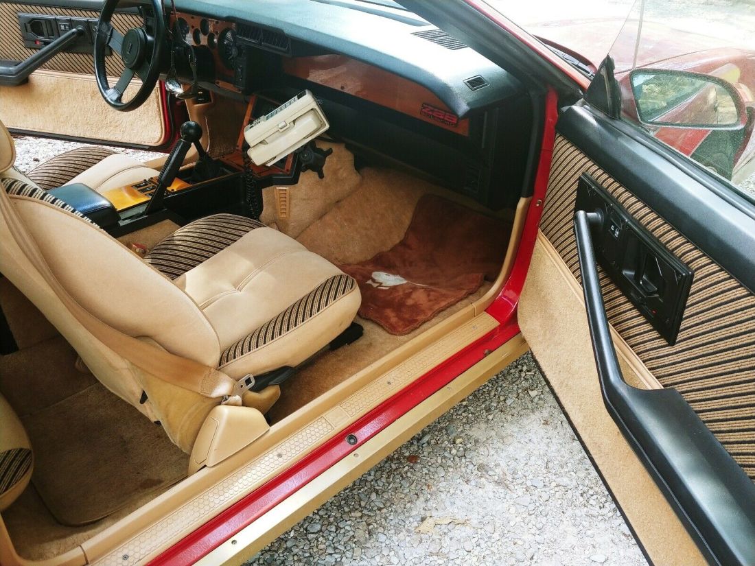 1984 Chevrolet Camaro Z28 - photo 9