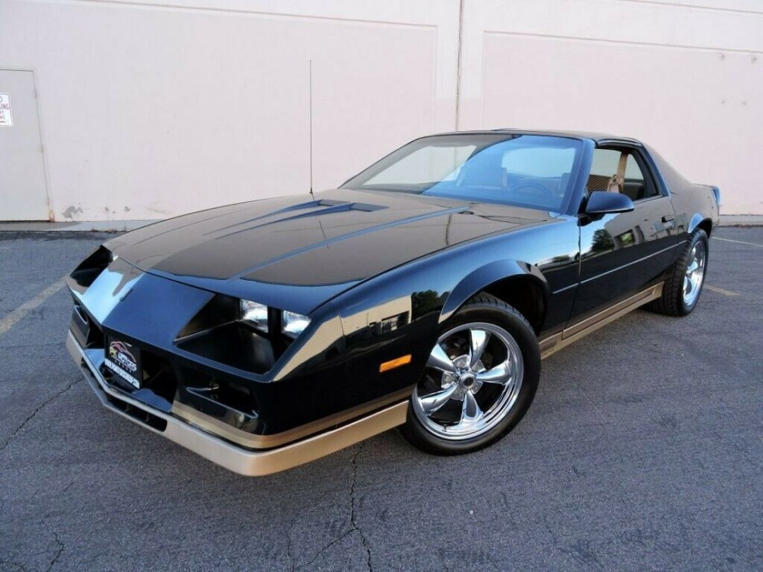 1984 Chevrolet Camaro Z28 350 T-Top, Low Miles-35k, Original Paint, IMMACULATE!! 1984 Chevrolet Camaro Z28