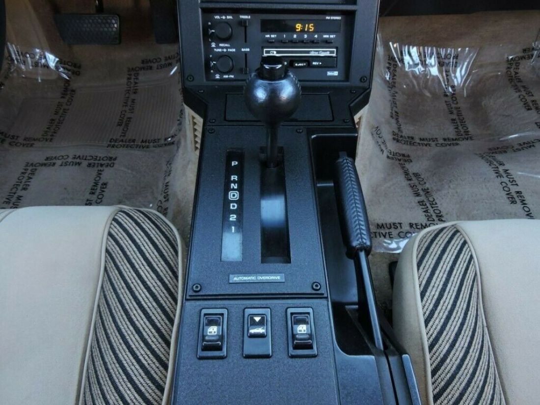 1984 Chevrolet Camaro Z28 - photo 4