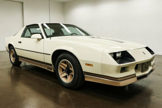 1984 Chevrolet Camaro Z/28 78902 Miles Cream Coupe 305ci V8 5.0L 700R4 1984 Chevrolet Camaro Z/28