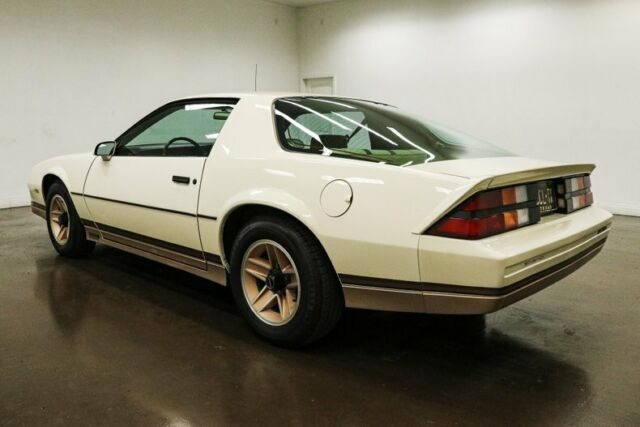 1984 Chevrolet Camaro Z/28 - photo 5