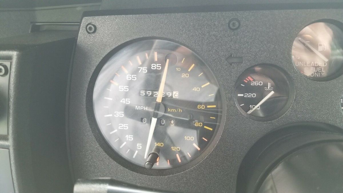 1984 Chevrolet Camaro - photo 10