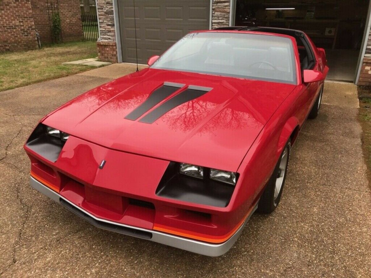 1984 Chevrolet Camaro - photo 2
