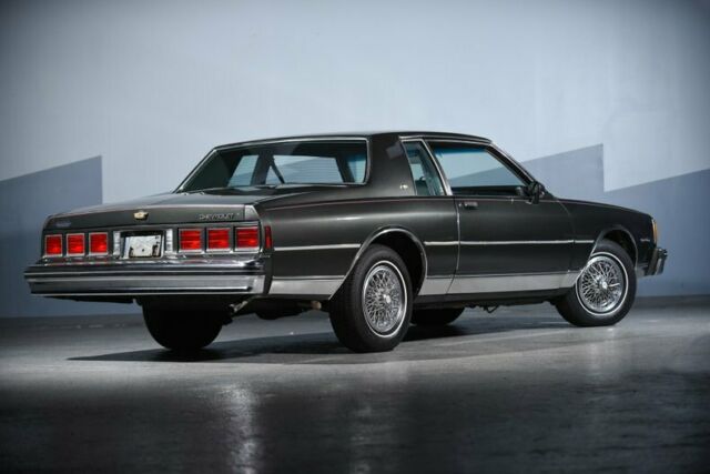 1984 Chevrolet Caprice -- - photo 4