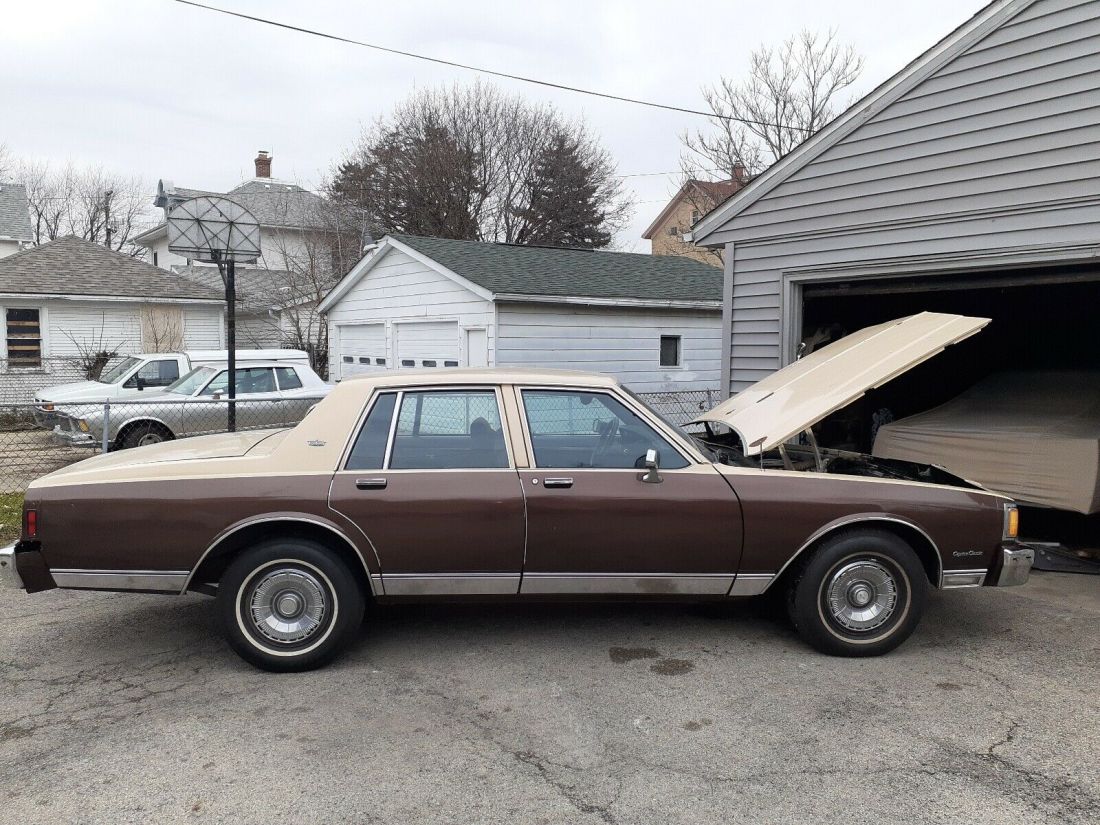 1984 Chevrolet Caprice CLASSIC - photo 2