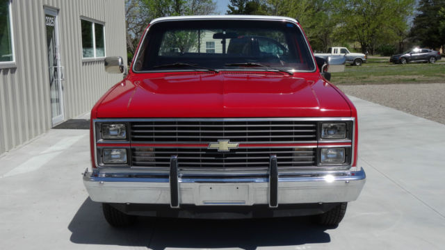 1984 Chevrolet C-10 Silverado Standard Cab Pickup 2-Door - photo 3