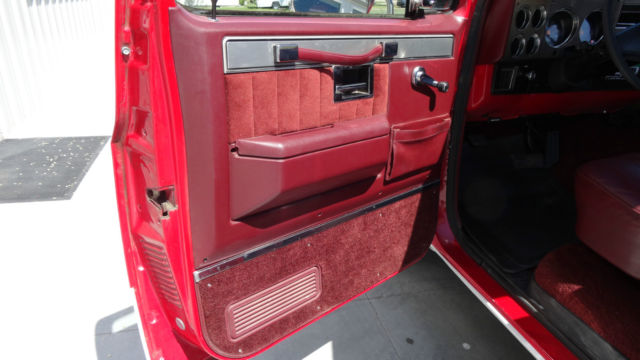 1984 Chevrolet C-10 Silverado Standard Cab Pickup 2-Door - photo 7