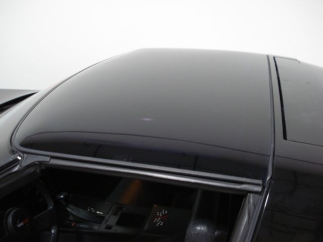 1984 Chevrolet Corvette - photo 11