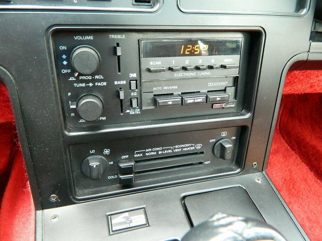 1984 Chevrolet Corvette 4+3 - photo 12