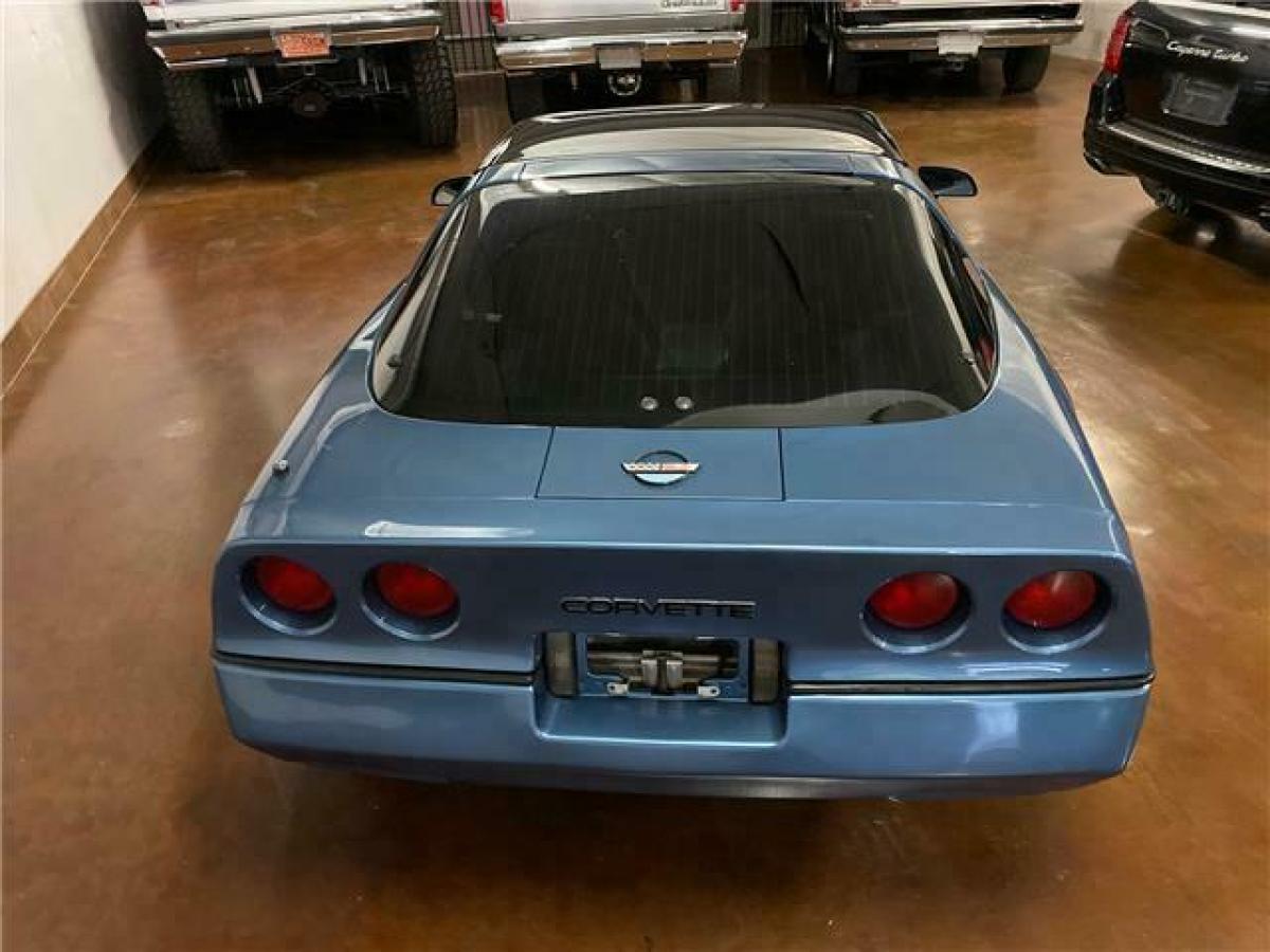 1984 Chevrolet Corvette Stingray - photo 9
