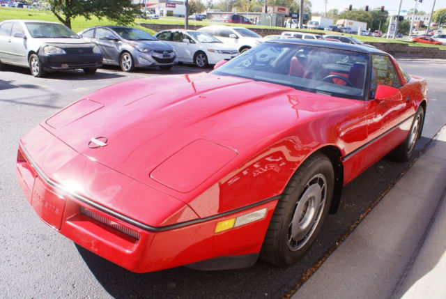 1984 Chevrolet Corvette Base Hatchback 2-Door - photo 2