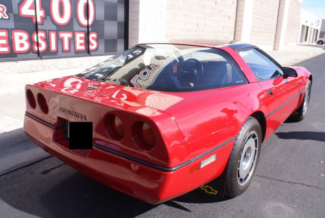 1984 Chevrolet Corvette Base Hatchback 2-Door - photo 5
