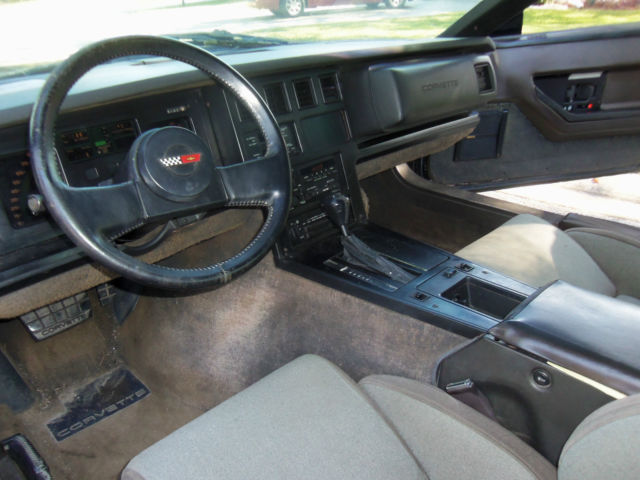 1984 Chevrolet Corvette Base Hatchback 2-Door - photo 6