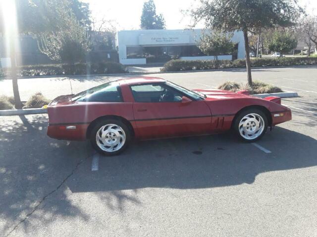 1984 CHEVROLET CORVETTE (C4) (L83) 5.7 LITER CROSS-FIRE INJECTION LOW MILES RARE 1984 Chevrolet Corvette --