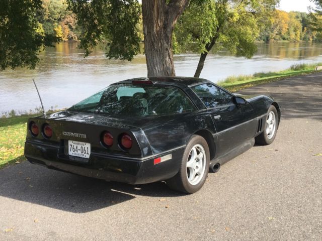 1984 Chevrolet Corvette - photo 9