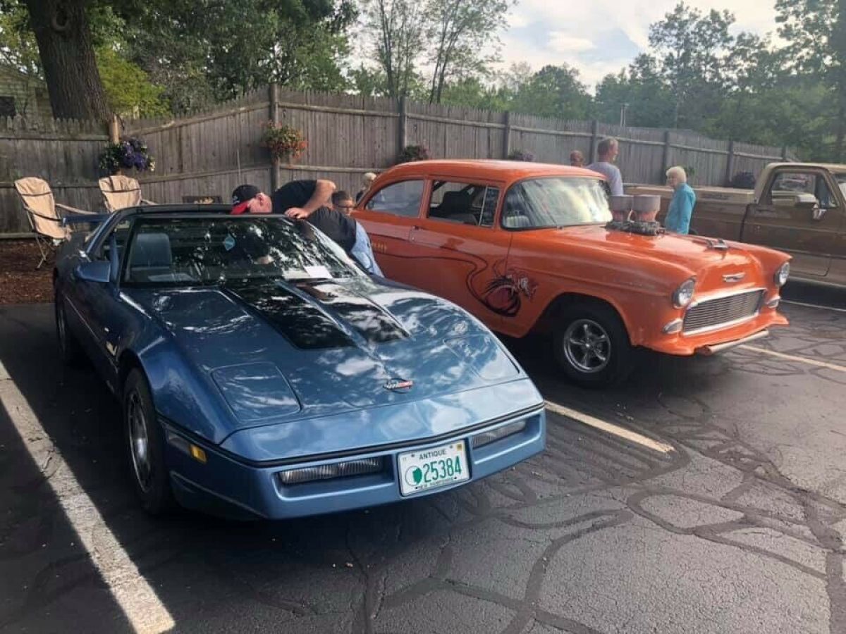 1984 Chevrolet Corvette - photo 2