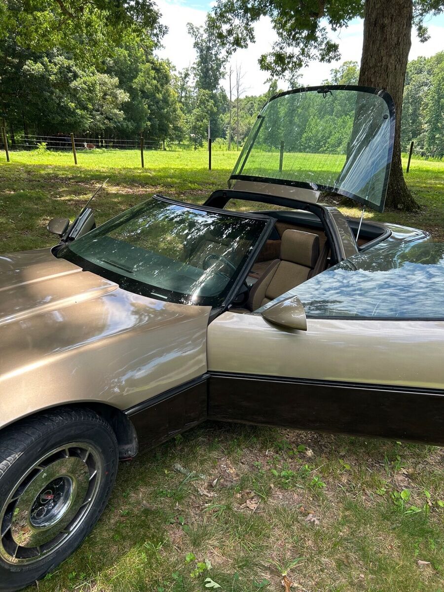 1984 Chevrolet Corvette - photo 6